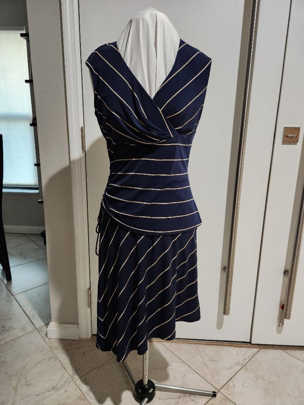 Donna Rico Wrap Dress - Navy 8
